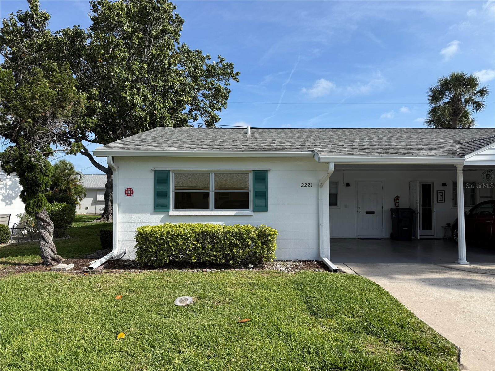 2221 Orange Blossom Ln