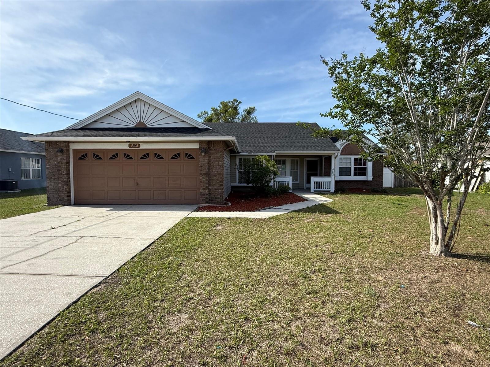 13102 Linden Dr