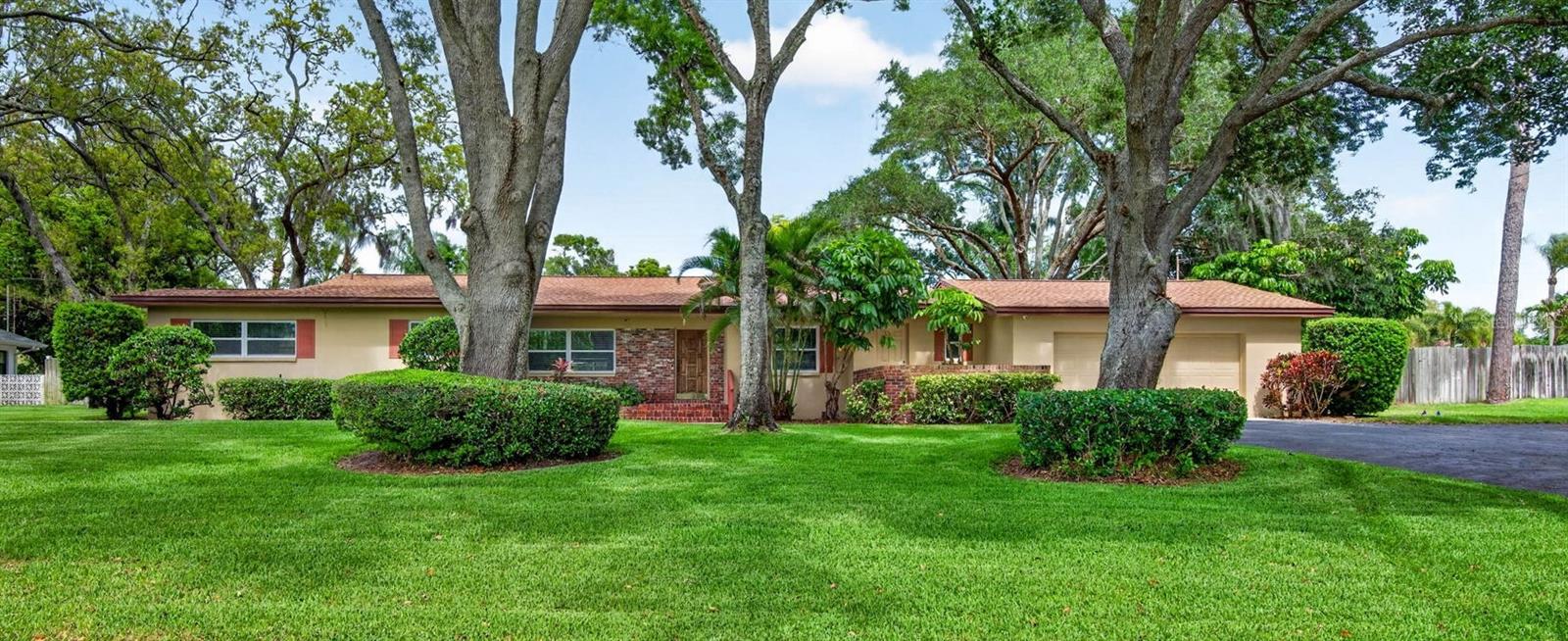 7 Eagle Ln
