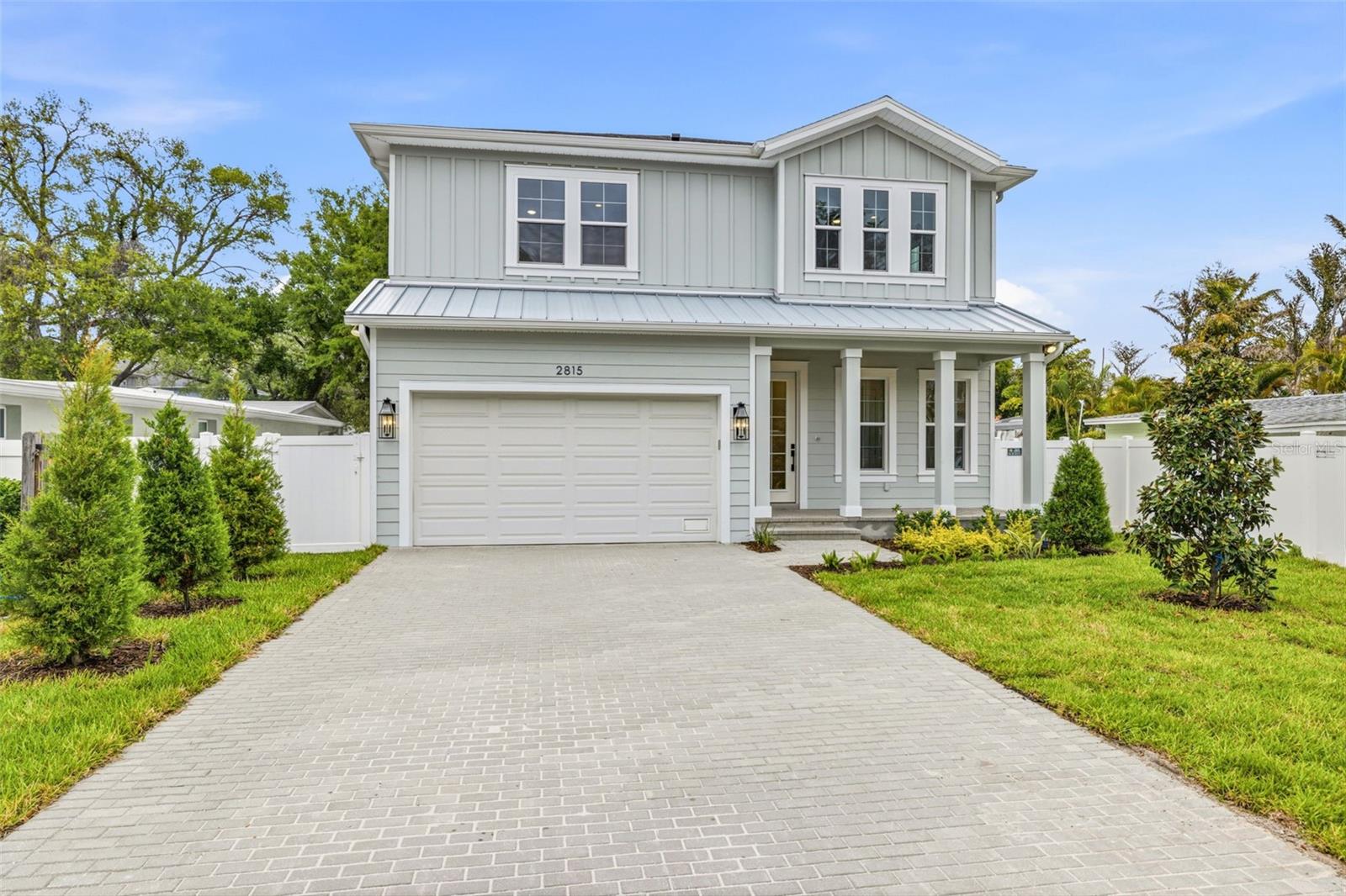 2815 W Leila Ave