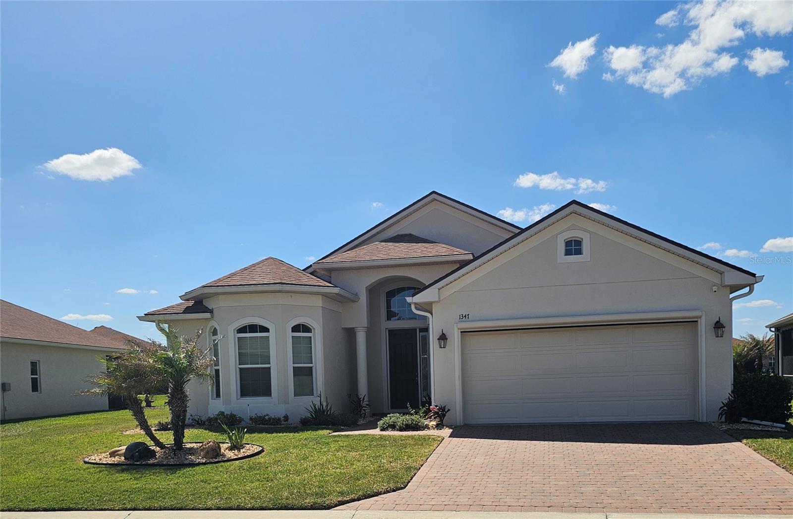1347 Oakmont Dr
