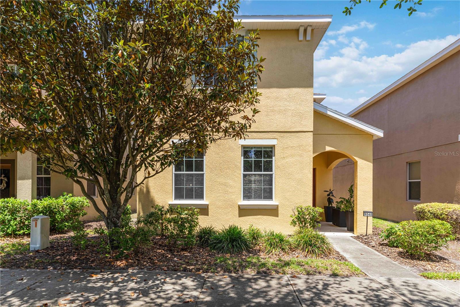 9040 Aspen Hollow Pl