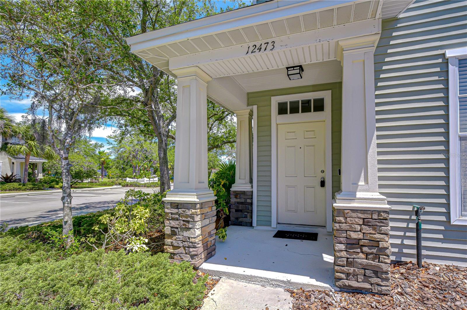 12473 Country White Cir