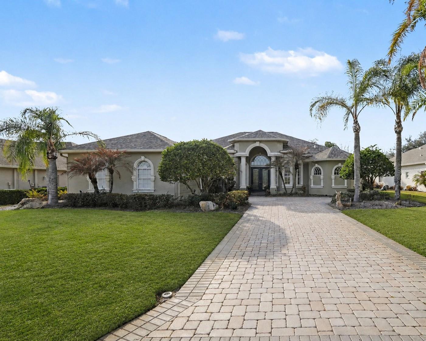 13137 Thoroughbred Dr