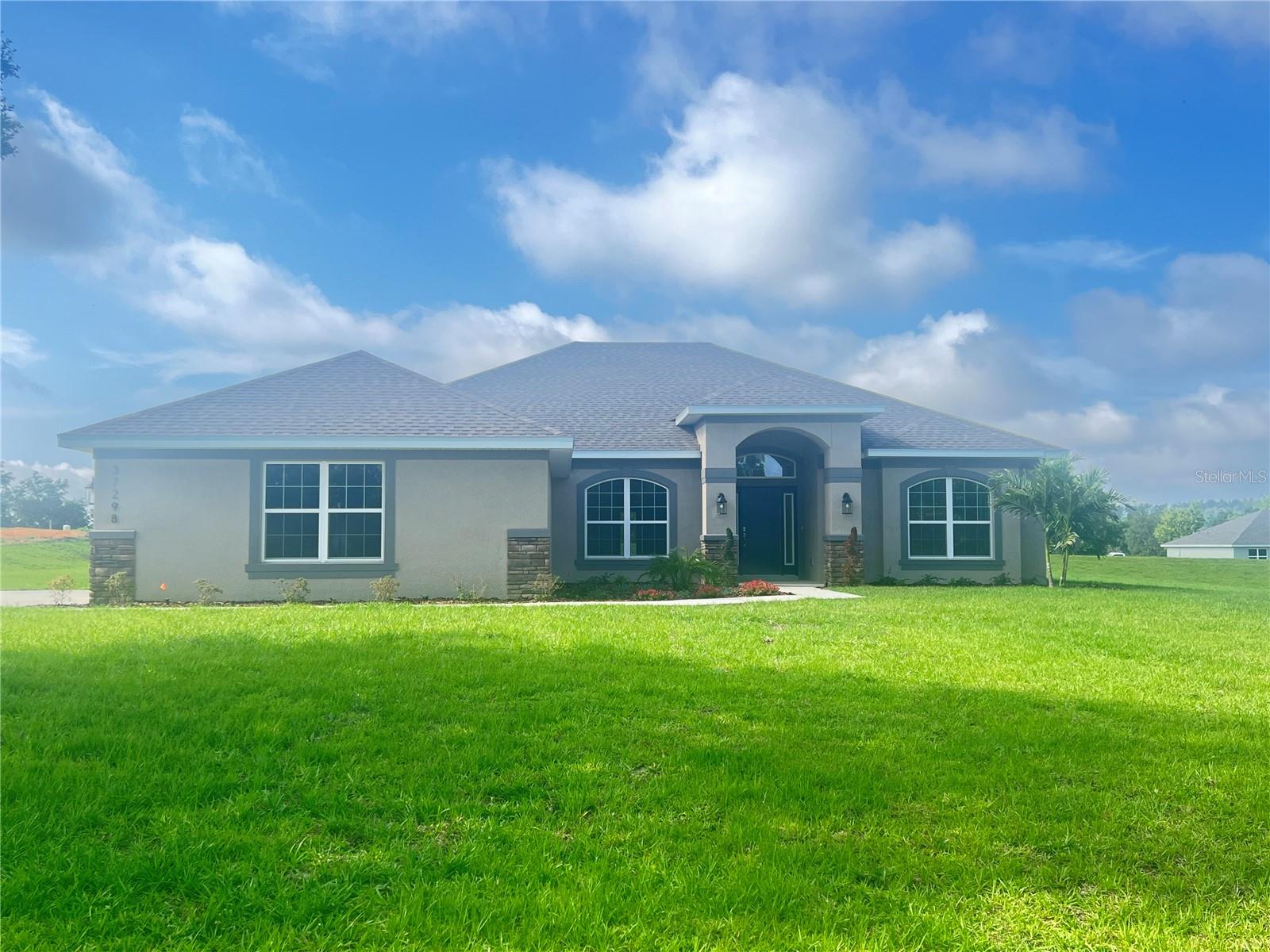 37298 Hidden View Cir