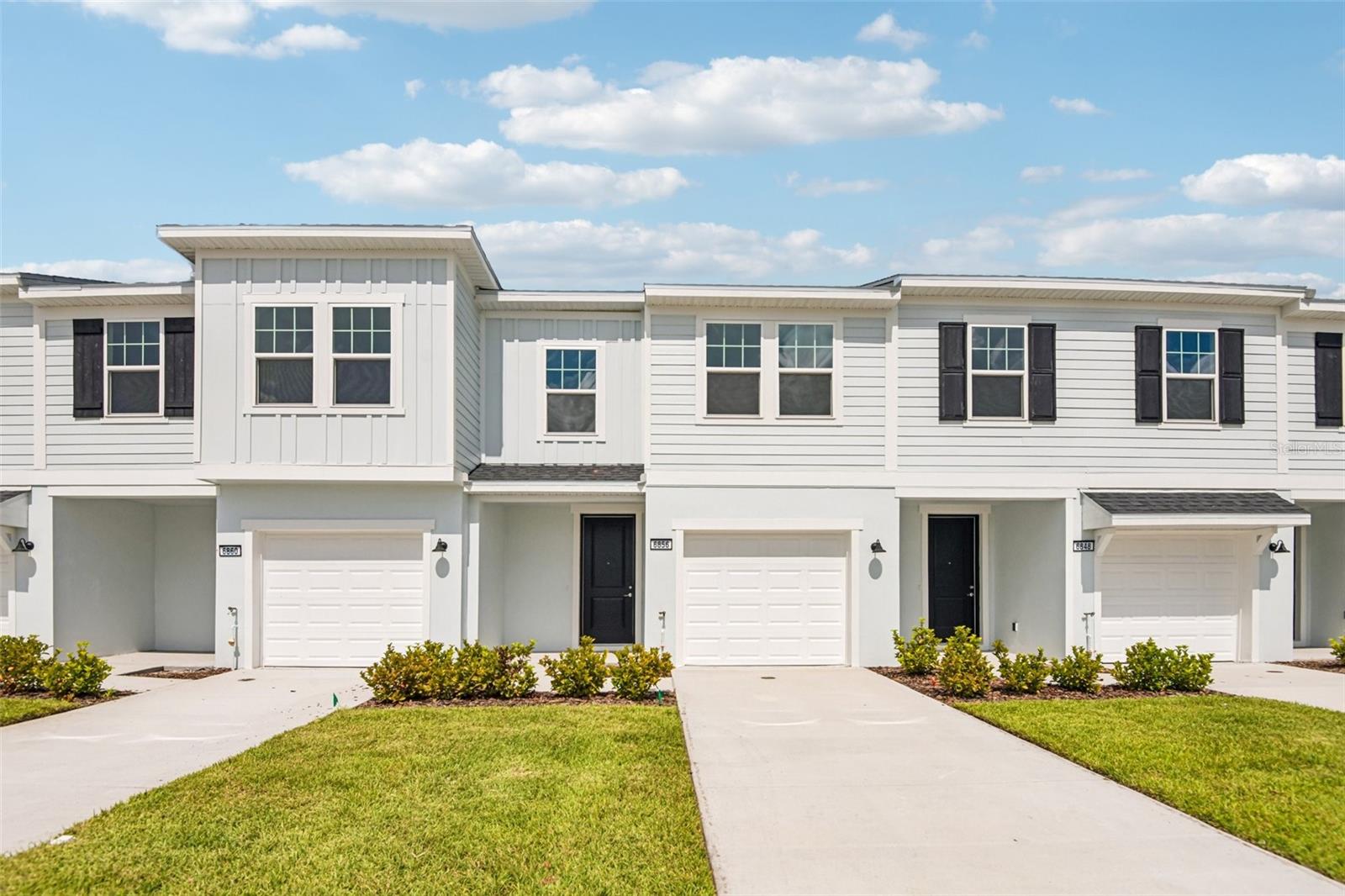 6856 Holcombe Down Dr
